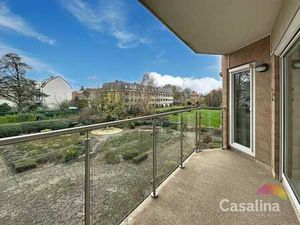 APPARTEMENT AVEC BELLE TERRASSE  82 m²  situation centrale