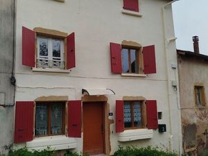 Maison de village ■ terrain de 100m2 de l'autre côté de la rue  avec emplacement voiture T