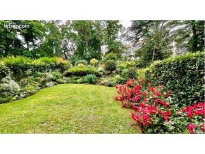 Appartement rez-de-jardin avec grand jardin plein sud à Montmorency (95160)