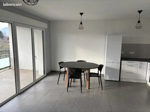 T2 Meublé 46 M2 exposé SO + terrasse 12 M2 - Cave et garage sous-sol