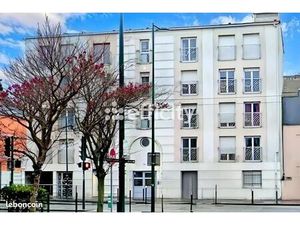 Appartement f3 recent face tramway tous commerce proximite et gares