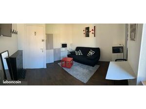 Joli T1 bis meublé 19 8 m2_2ème étage_ Secteur St Thomas _ disponible