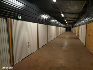 Location box  garage  garde meubles