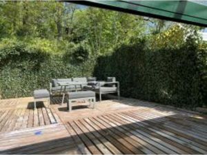 Maison Collée au bois avec Cheminée