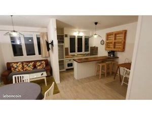 T2 meublé   45m2  libre de suite  chauffage collectif 725+74