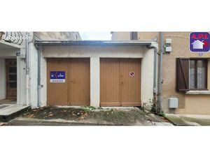 Parking/box 1 pièce 15 m²