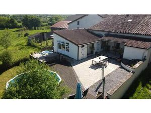 Vente maison 9 pièces 160 m² Val-d'Oire-et-Gartempe (87320)