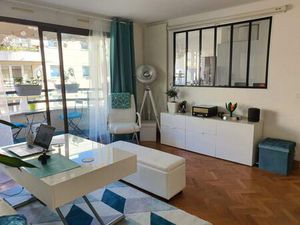 Location appartement 2 pièces 51 m² à Courbevoie (92400)