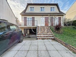 Vente maison 6 pièces 122 m² Vitry-sur-Seine (94400)