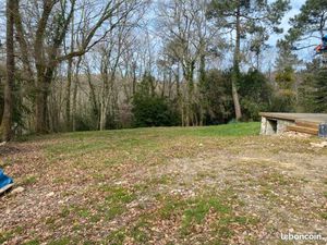 Terrain 1 000 m² Camarsac