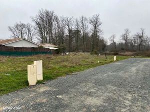 Terrain 323 m² Les Billaux