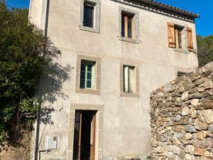 Maison de village à rénover