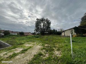 Terrain 1 205 m² Trelissac