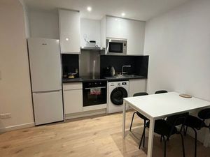 NANTES CENTRE   à louer T2 meublé  29 m2  totalement refait à neuf