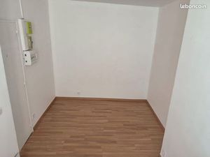 Location studio entièrement rénové