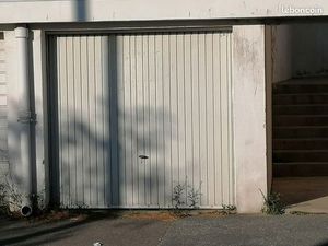 Garage 13 m2 prés de l'université