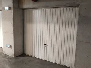 Garage fermé à louer Neudorf