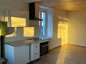 ? Maison 80 m² à louer – 3 chambres – Jardin 350 m² – À 5 min de Montbron