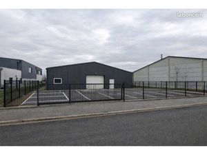 Parking intérieur sécurisé proche gendarmerie