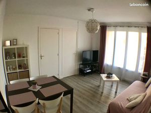 Appartement LAVAL Meublé 2 PC 48M2 Libre