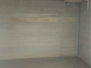 Loue grande cave de 14m2