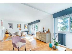 Hyper-centre Orgeval -Appartement lumineux balcons