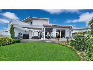 VILLA 4 FACES CONTEMPORAINE