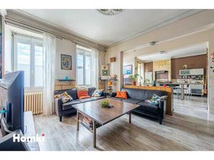 Maison T5 de 155m² sur Carbon-Blanc