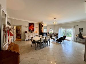 Maison avec jardin et garage à TALENCE Suzon