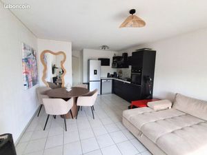 Appartement T3 traversant Eysines
