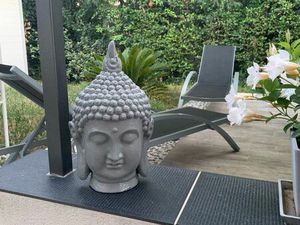 Maison moderne quartier résidentiel