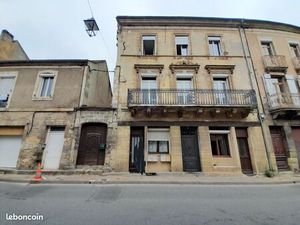 F2 CENTRE LE BUGUE - Dispo de suite