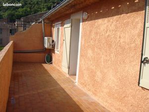 Location appartement Flassans