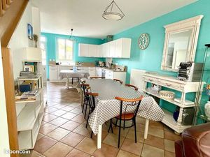 Belle maison meublée  4 chambres  centre-ville