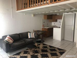 Studio 1 pièce 27 m²