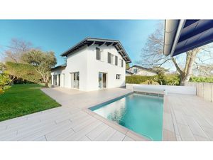 Vente maison 6 pièces  149.00m²  Bassussarry