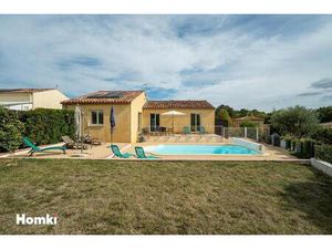 Maison de plain-pied T4 avec piscine sécurisée