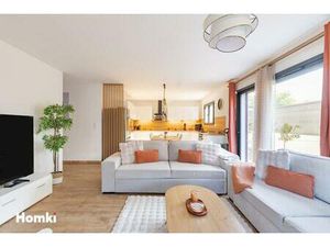 Maison contemporaine de 2024  93 m² sur parcelle de 354 m²