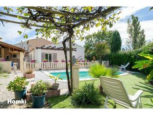 Belle villa 7 pièce de 155 m² avec piscine et Gîte à revenus locatifs sur Sarrians
