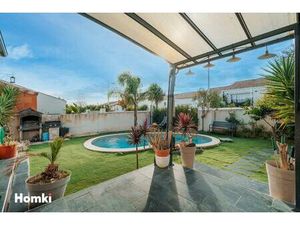 Villa de plain-pied T4 avec garage et piscine