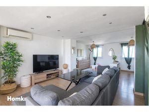 Duplex lumineux avec terrasse plein soleil et garage – Laure 13180