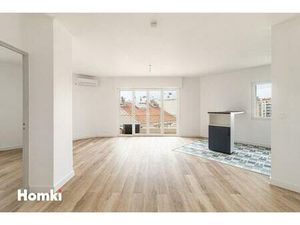 Beau T2 entièrement rénové Rue du Monastère