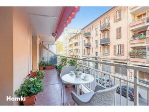 Nice – 4 pièces traversant avec terrasses et box – Quartier Pasteur