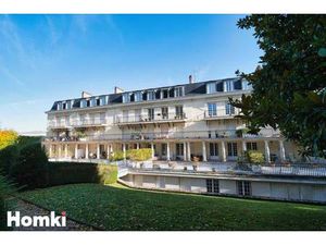 Studio meublé loué à Versailles