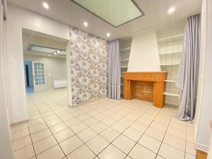 MAISON QUATRE CHAMBRES AVEC AUTONOMIE DE PLAIN PIED ET JARDI