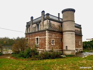 Maison 10 pièces 246 m²