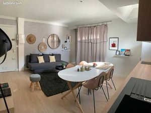 T2 meublé 42 m² – Hyper-centre Nantes (Graslin) Ascenseur – Charme ancien – Dispo immédiat