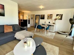 Appartement T3 au rez chaussée avec terrasse et pelouse