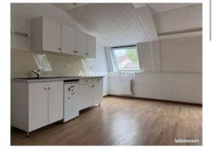 F2 35 m2 3eme étage sans ascenseur