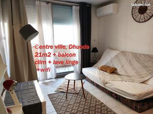 STUDIO meublé Centre Dhuoda avec balcon + clim + lave linge + wifi